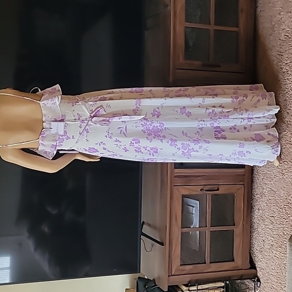 Premier Amour White & Purple Floral Maxi Amour Sleeveless Floral Maxi Dress - Picture 14 of 17